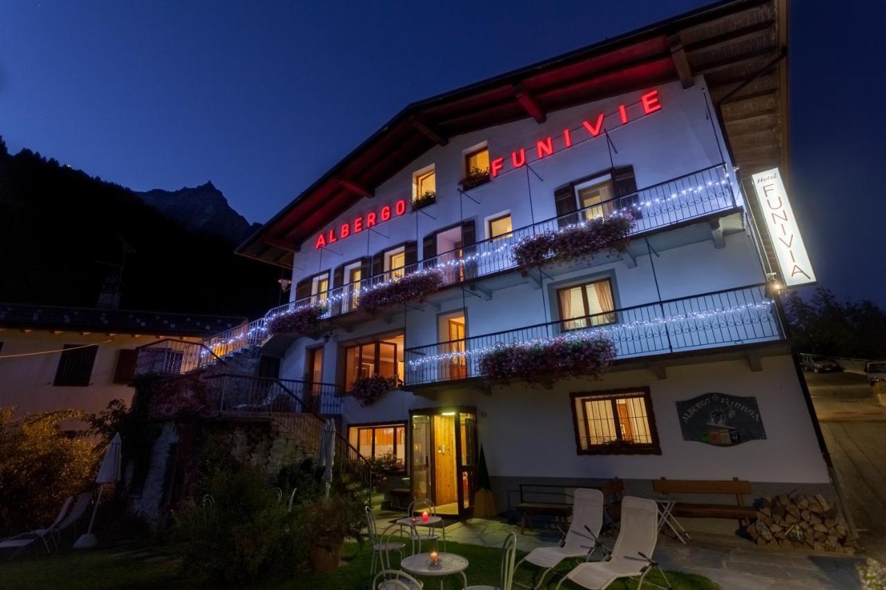 Hotel Funivia كورمايور المظهر الخارجي الصورة